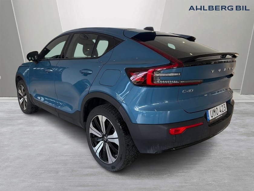 Bild 3 av Volvo C40 Recharge Single Motor ⚫ Core, BEGAGNADE VINTERHJUL INGÅR, Klimatpaket, Parkeringskamera Bak, Baklucka Elmanlvrerad, Google Maps