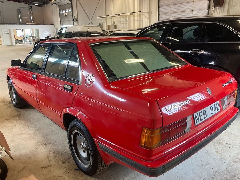 Bild 5 av Maserati 425i 2.5 V6 188hk 4-Dörr Soltak Svensksåld