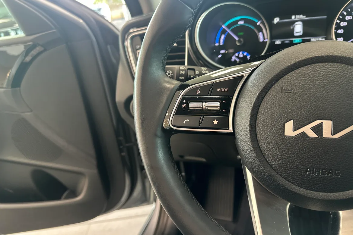picture of a car