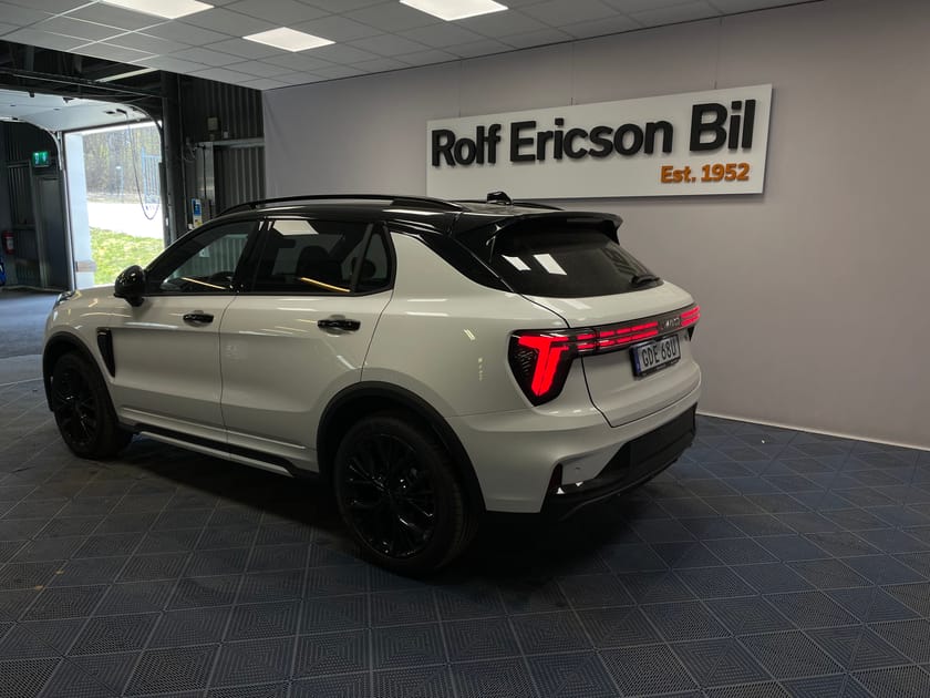 Bild 3 av Lynk & Co 01 PHEV More