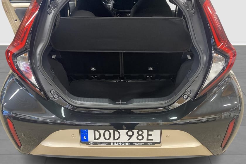 Bild 3 av Toyota Aygo X 1,0 S-CVT PULSE | Vinterhjul