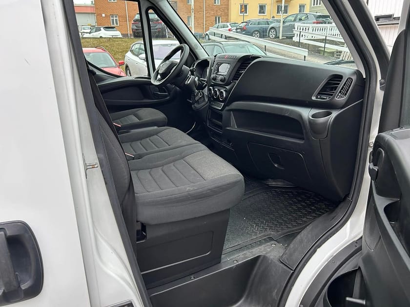 Bild 5 av Iveco Daily 35-140 Van Skåpbil 2.3 JTD Hi-Matic S/V Euro 6 MOMS/VAT