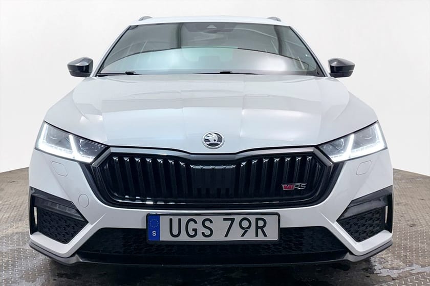 Bild 3 av Škoda Octavia Kombi RS iV Skoda Combi Värmare Easy Open Komfort CANTON MOMS 245hk