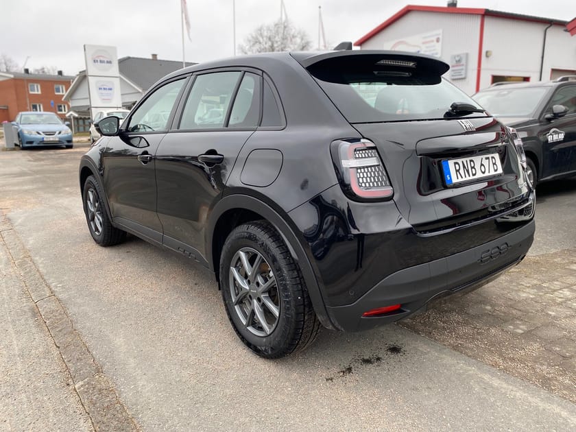 Bild 3 av Fiat 600 Hybrid Lounge