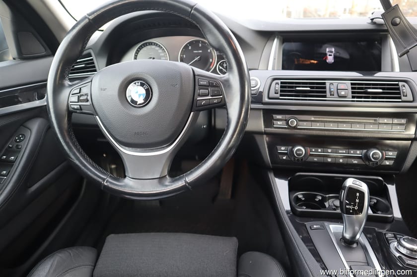 Bild 3 av BMW 520d Touring 520 5-serien RWD 184hk Dragkrok Automat Svensksåld