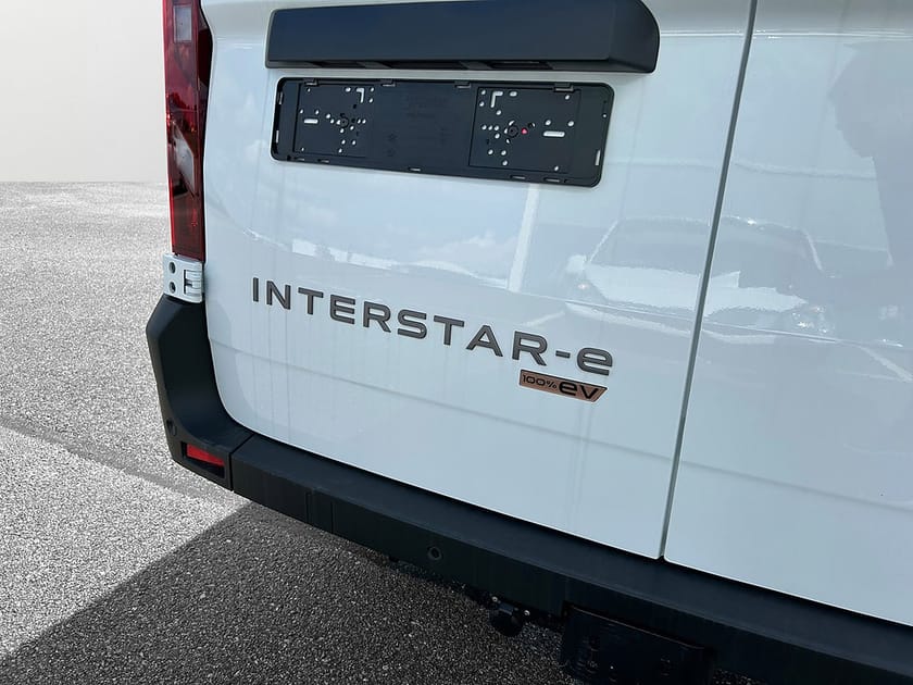 Bild 5 av Nissan Interstar-e 35T NV400/Interstar 87 kWh 141 hk L2H2 Tekna WLTP 400km