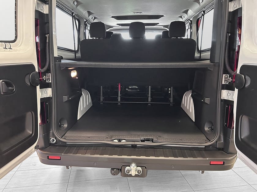 Bild 5 av Nissan Primastar Crew Combi 9-Sits 2.0 dCi DCT N-Connecta Beställning