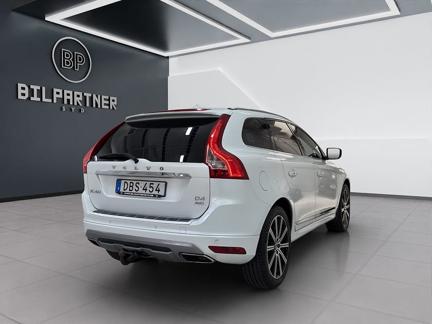 Bild 5 av Volvo XC60 D4 AWD Geartronic Summum/Pano/Navi/SOV-HJUL