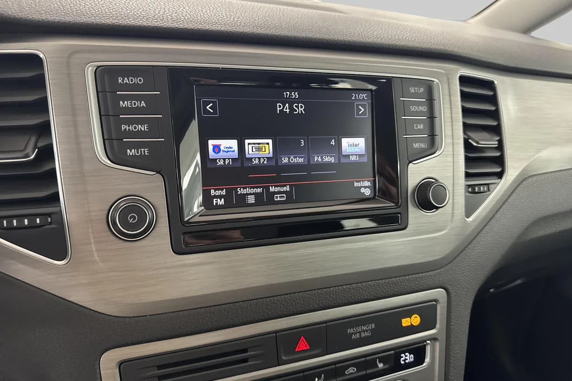 picture of a car