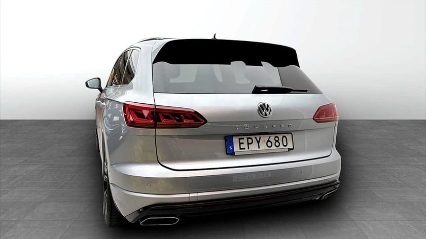 Bild 4 av Volkswagen Touareg 3.0 V6 R Line Drag Luftfj Pano Head-Up Värmare DYNAUDIO
