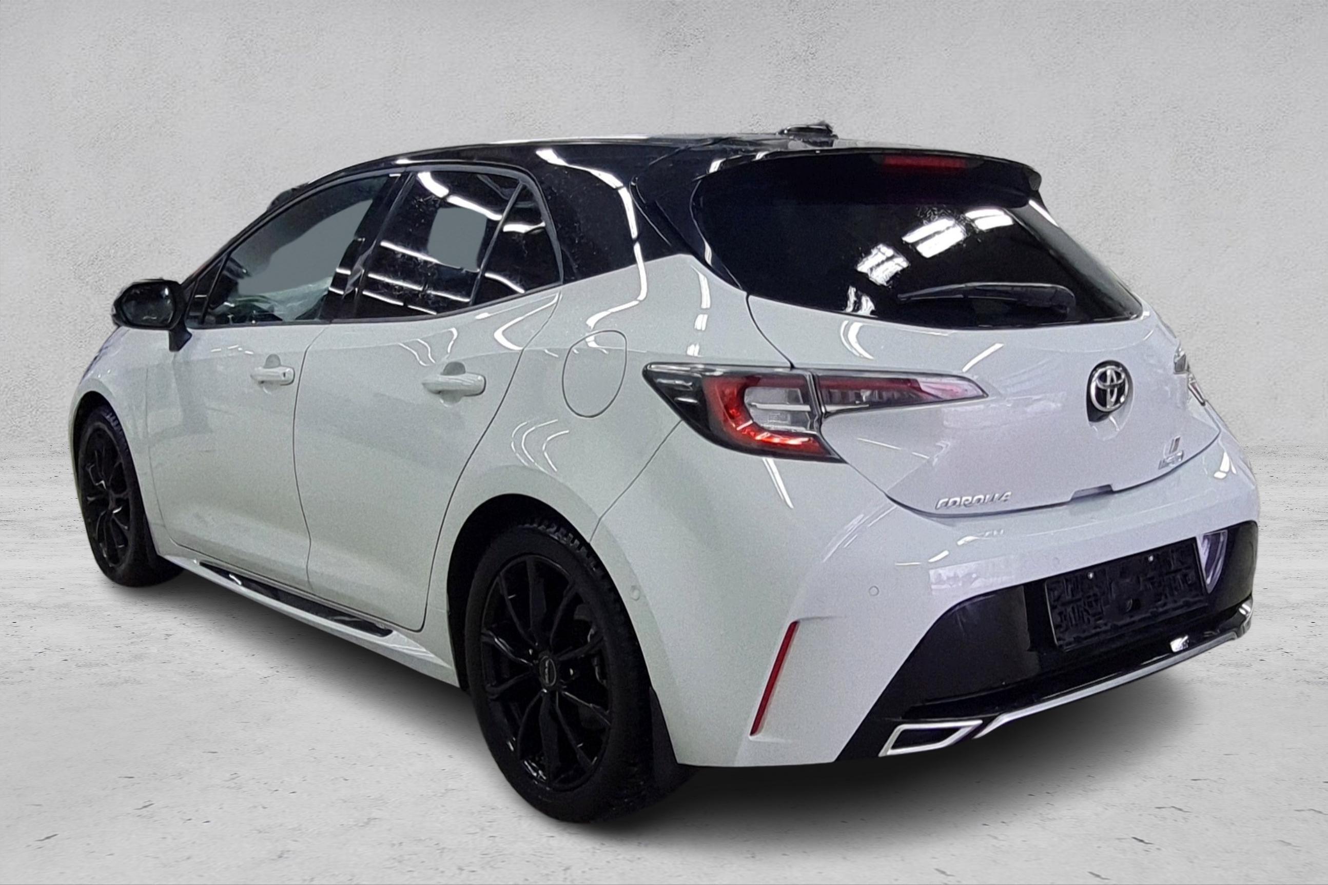 Thumnail bilde 2 av Toyota Corolla Hybrid