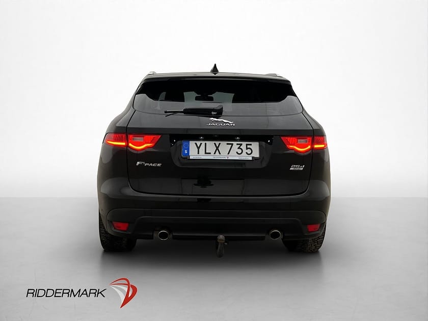 Bild 5 av Jaguar F-Pace 25d AWD Cockpit D-Värm Kamera Skinn Drag Navi