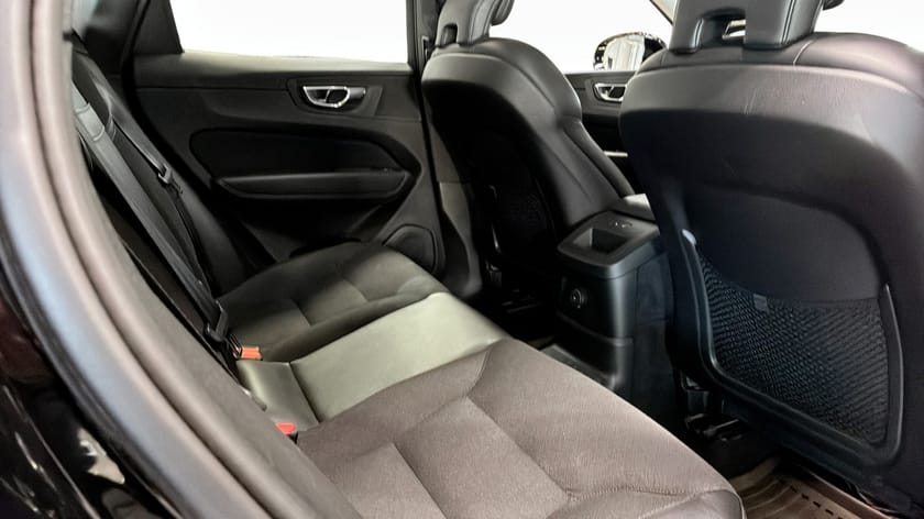 Bild 5 av Volvo XC60 T6 Inscription 340hk Recharge AWD  Dragkrok Värmare Panorama