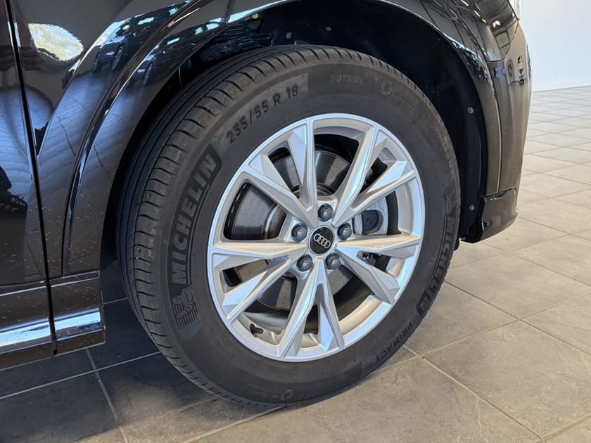 Bild 3 av Audi Q3 45 TFSI e S-Line 245hk Aut/Drag/Pano