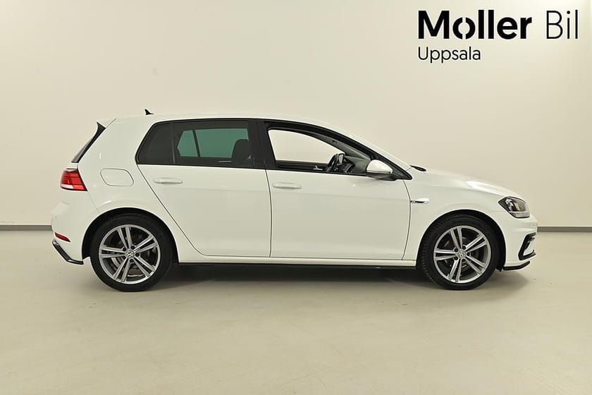 Bild 4 av Volkswagen Golf 1.0 TSI DSG 110hk R-Line, Carplay, 2-zon Clim