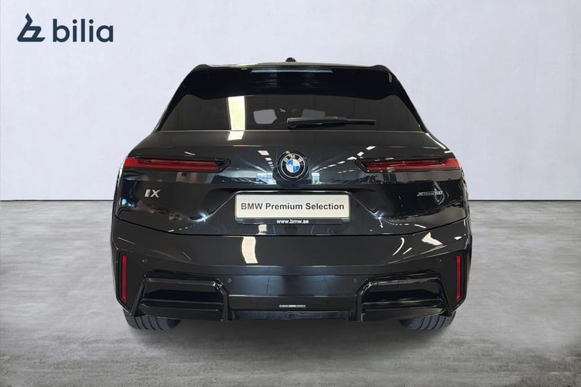 Bild 5 av BMW iX xDrive60 Charged M-sport | Drag | H&K | Head-up | 22"