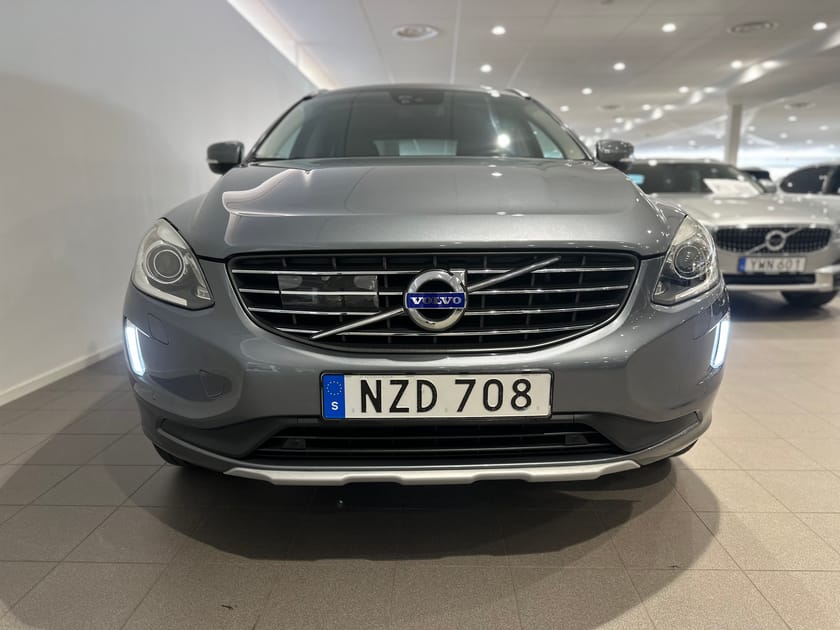 Bild 2 av Volvo XC60 T5 Summum Business E, Sensorer fram/bak, Eluppvärmt baksäte