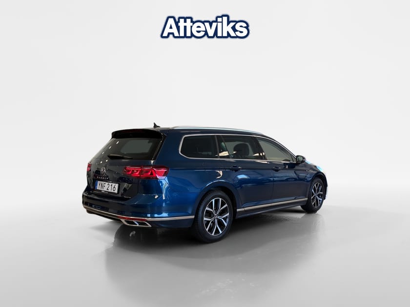 Bild 3 av Volkswagen Passat Sportscombi R-Line 2.0 TDI 4M 200hk *Panoramatak/Drag*