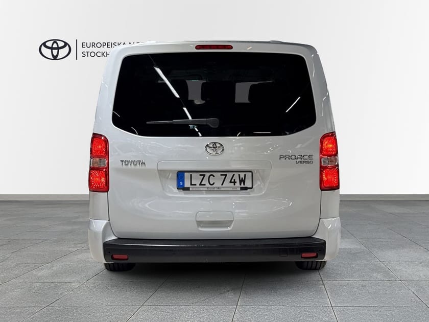 Bild 4 av Toyota Proace Verso 2,0D AUT 180 HK SHUTTLE 9-SITS V-HJUL