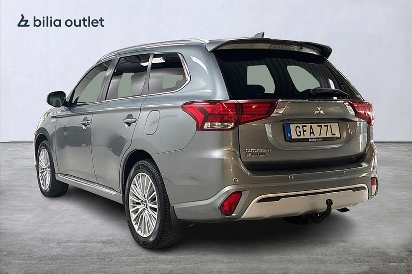 Bild 5 av Mitsubishi Outlander PHEV CVT Business 224hk Drag Rattvärm Läder 360°k