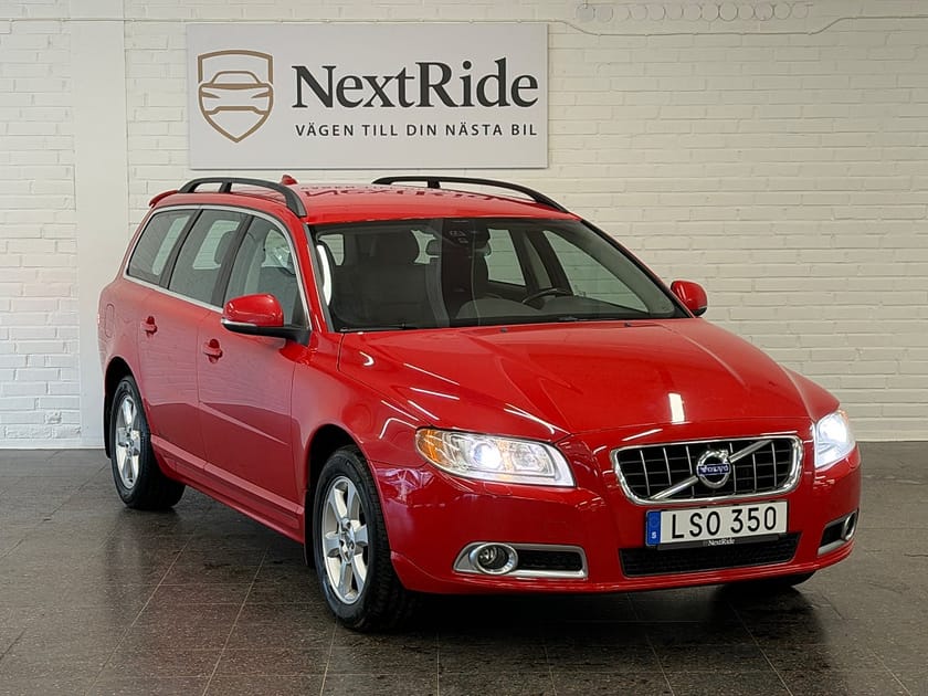 Bild 1 av Volvo V70 T4 Momentum Euro 5|Drag| Ny-Servad | NyBesiktigad | SoV