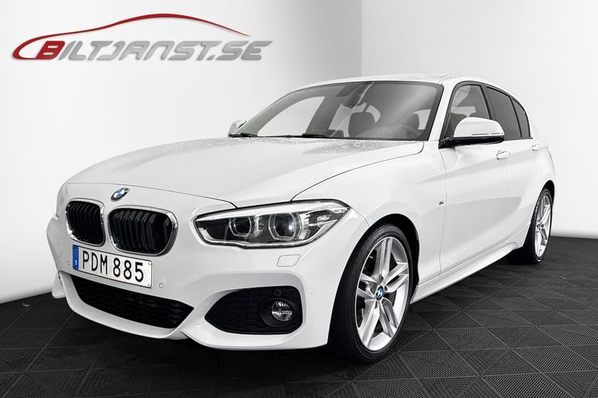 Bild 1 av BMW 118d M-Sport/ NAVI/ 18" FÄLGAR/STORA SKÄRMEN