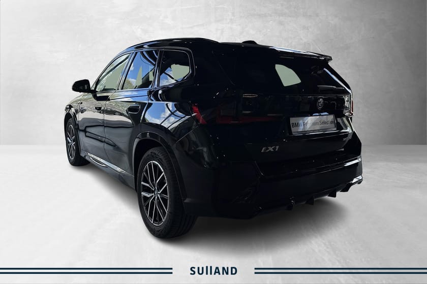 Bilde 3 av BMW iX1 xDrive30 M-SPORT,HENGERFESTE, PANORAMATAK, H&K, SERVICEAVTALE