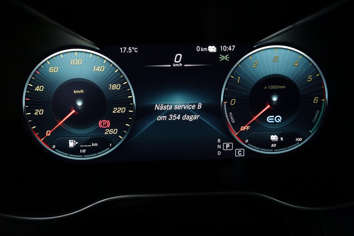 Mercedes-Benz GLC 2021 - miniatyr 11