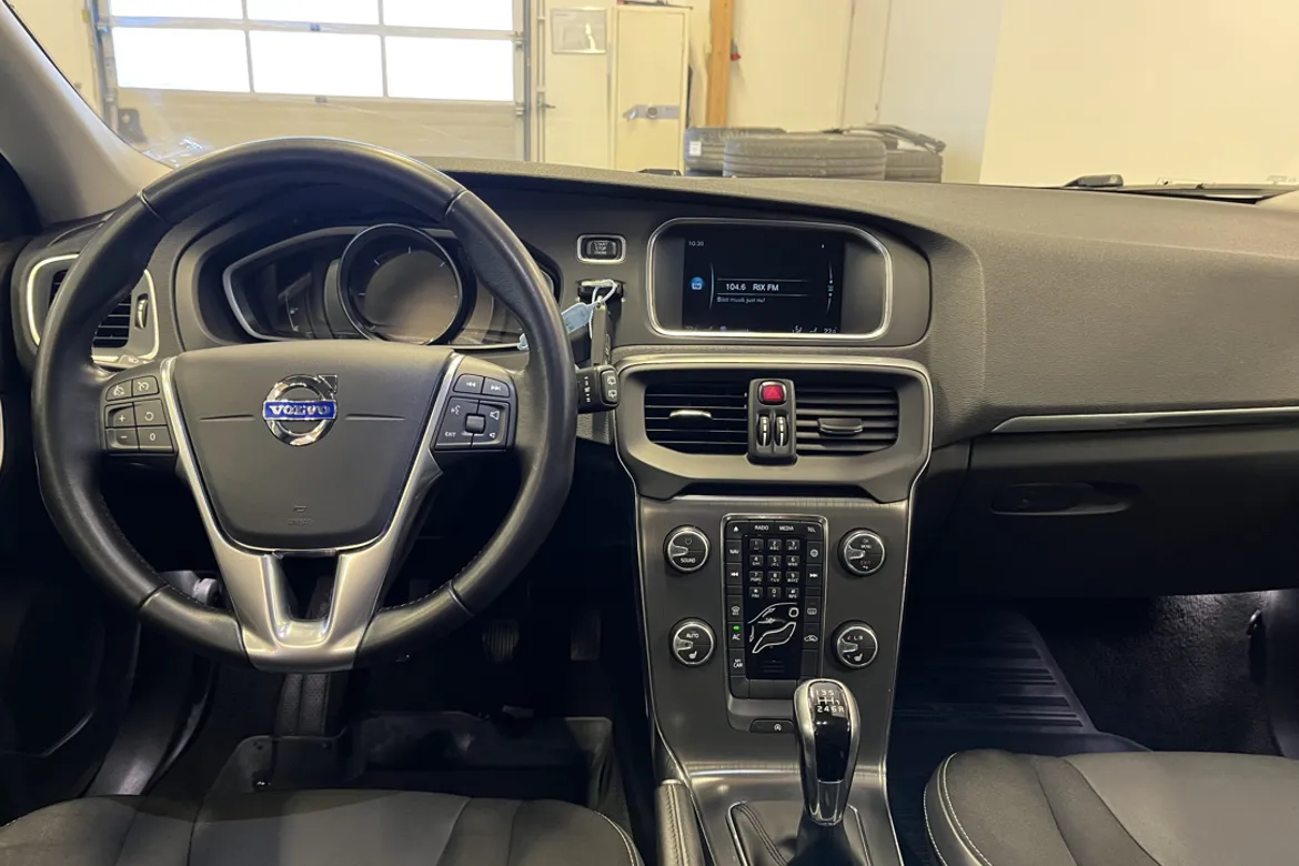 Volvo V40
