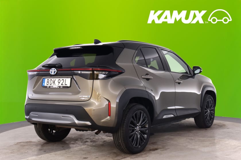 Bild 4 av Toyota Yaris Cross Hybrid AWD-i Adventure Plus Panorama JBL Navi HUD