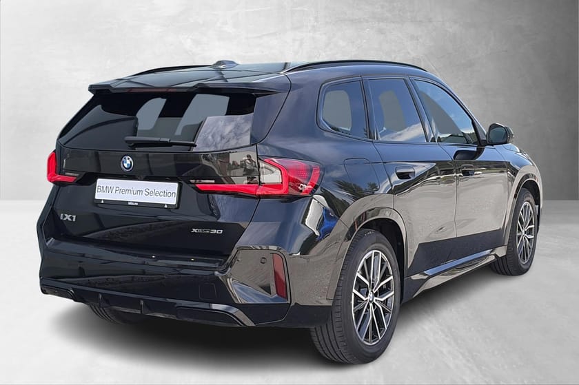 Bilde 4 av BMW iX1 xDrive30 Fully Charged|HUD|HK|Hengerfeste |ACC| comf.acc|LED