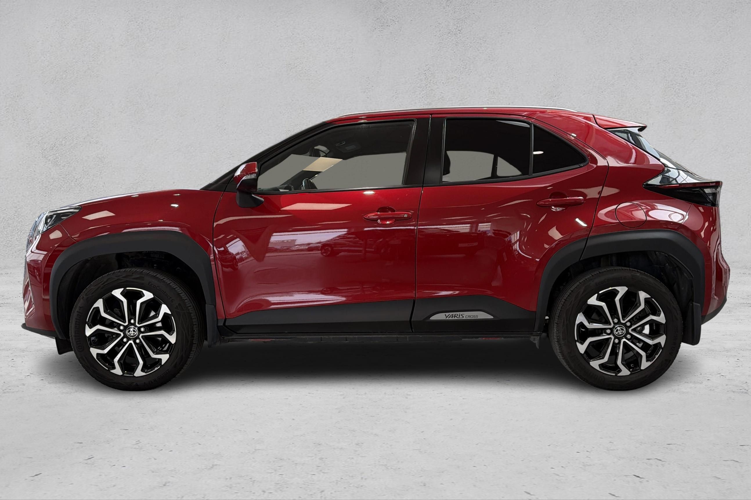 Thumnail bilde 1 av Toyota Yaris Cross Hybrid AWD-i