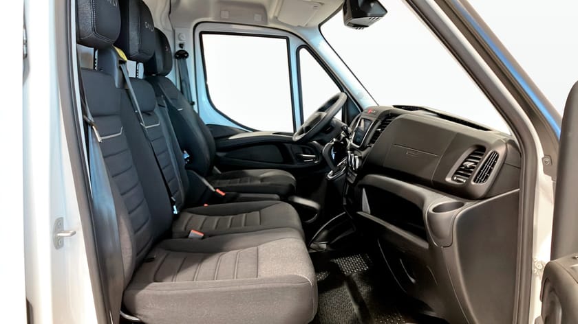 Bild 3 av Iveco Daily 35-140 Van Fastlane 12m3