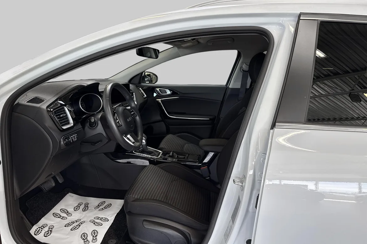 picture of a car