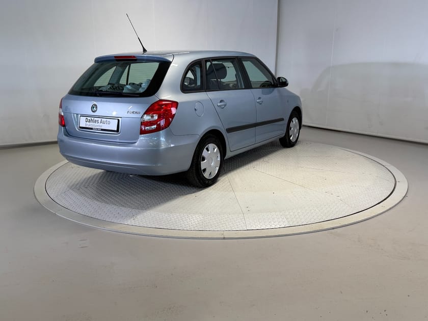 Bilde 3 av Škoda Fabia Stasjonsvogn 1,2 69hk Outlet! Cruise control/Radio/Klima/S+V