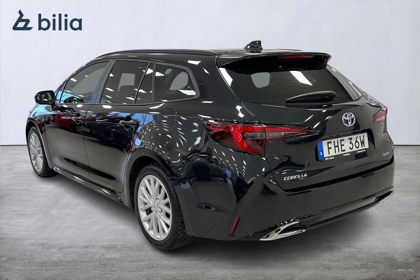 Bild 2 av Toyota Corolla Touring Sports Hybrid 1,8 Active / Vinterhjul / Metallic