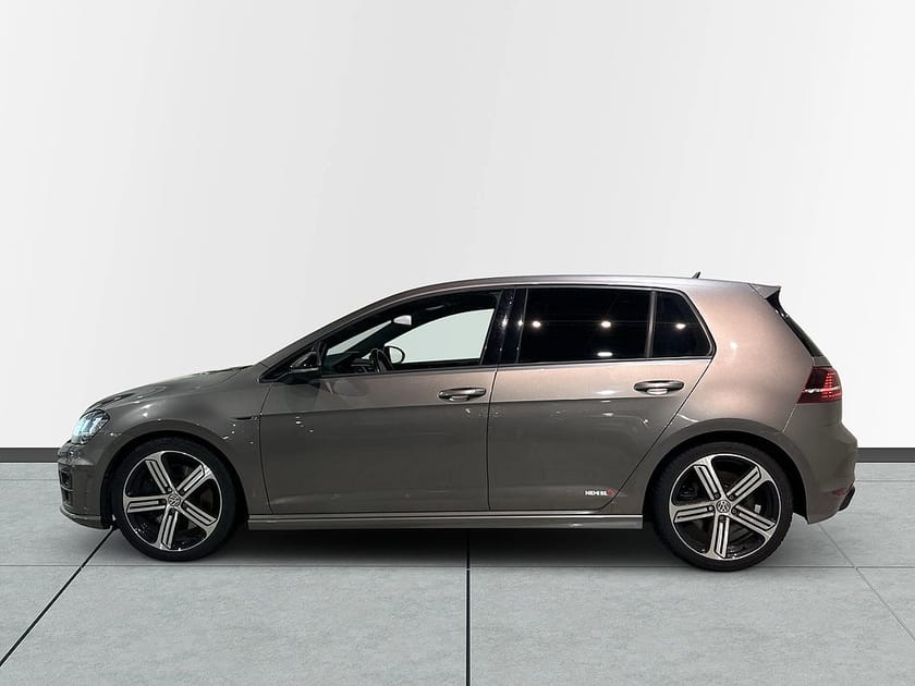Bild 4 av Volkswagen Golf  R 5-dörrars 300hk 4M Pano Mvärm CarPlay Kamera GPS SoV