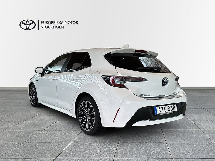 Bild 2 av Toyota Corolla Hybrid 1,8 5D STYLE VINTERHJUL