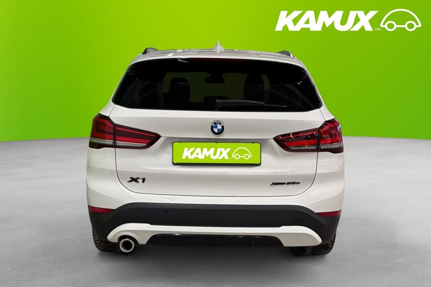Bild 5 av BMW X1 xDrive25e Sport Line Skinn HuD