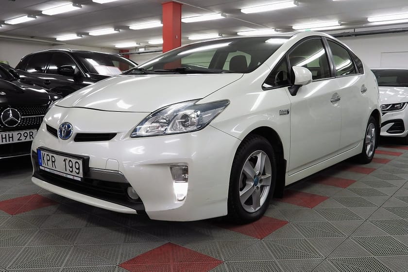 Bild 1 av Toyota Prius Plug-in Hybrid 1.8 VVT-i SoV Hjul Kamera MoK Värmare