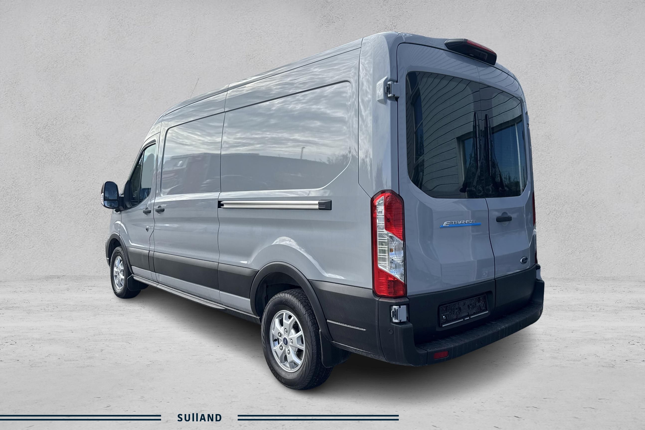 Thumnail bilde 2 av Ford E-Transit 350