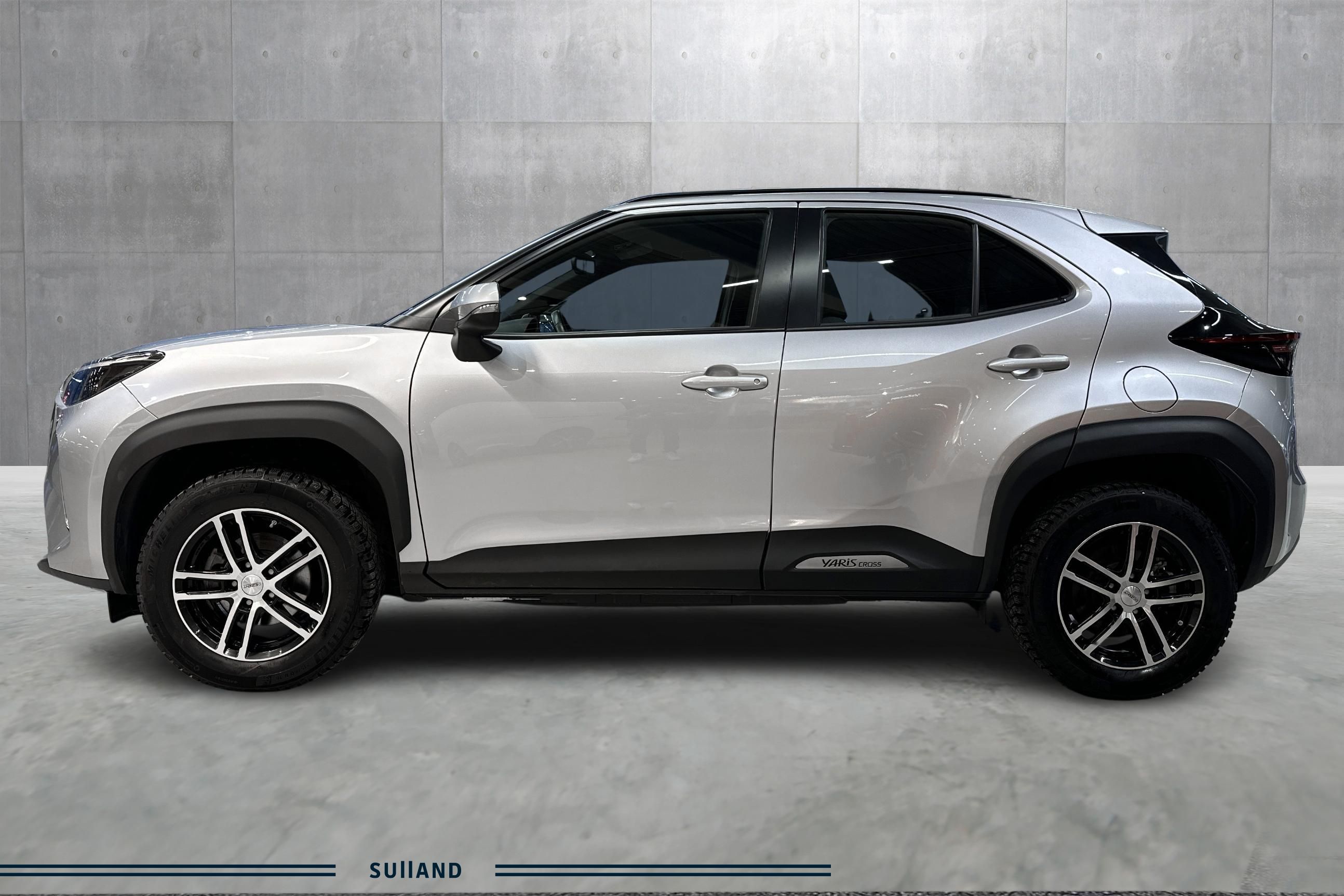 Thumnail bilde 1 av Toyota Yaris Cross Hybrid AWD-i