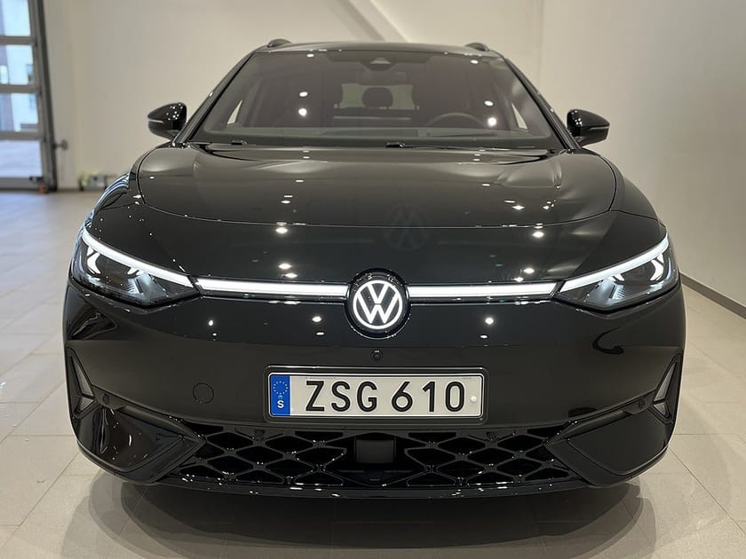 Bild 2 av Volkswagen ID.7 GTX Tourer | Lagerbil | Drag | Massage | 360 kamera | 4m