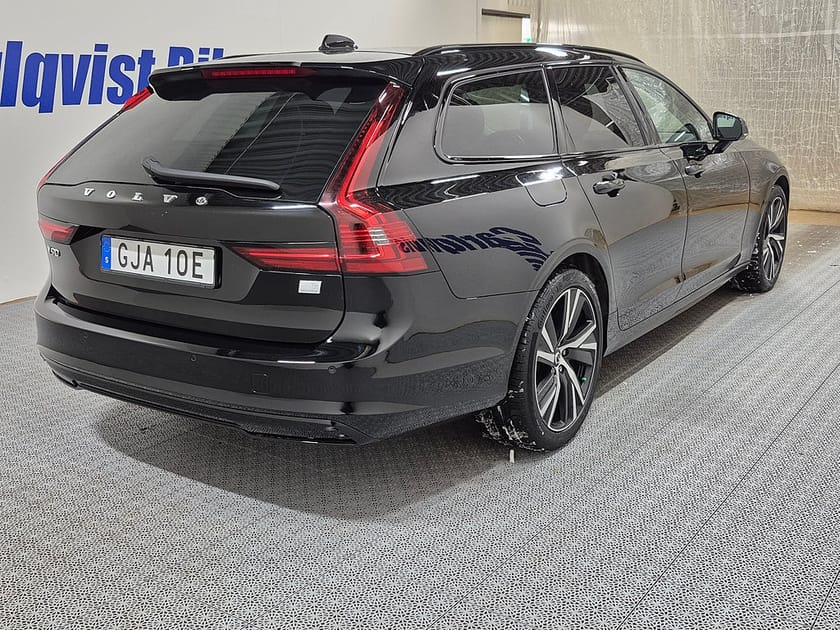 Bild 4 av Volvo V90 T6 Recharge Plus Dark plug in AWD 350HK 4x4 Läder
