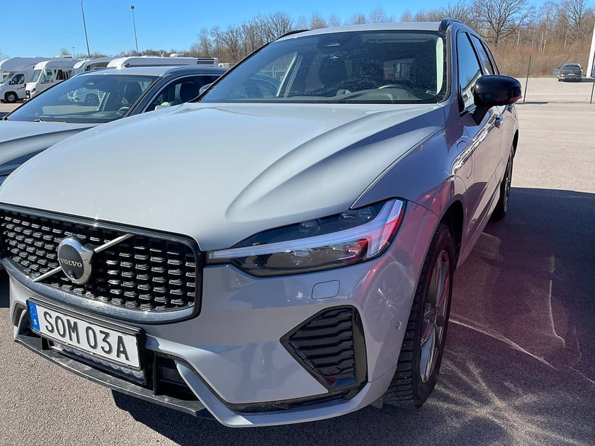 Bild 1 av Volvo XC60 T6 Recharge Plus Dark plug in AWD 350HK 4x4 Panorama Lä