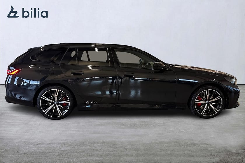 Bild 2 av BMW 530e xDrive Touring DEMO M Sport Pro Harman Drag Pano