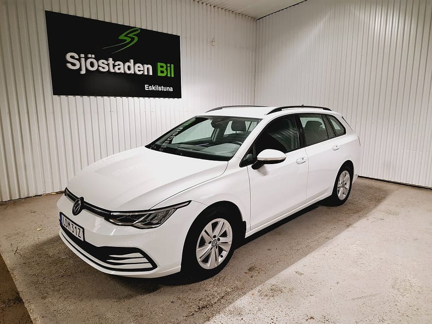 Bild 1 av Volkswagen Golf Sportscombi 2.0 TDI Aut Värmare Rattvärme Carplay