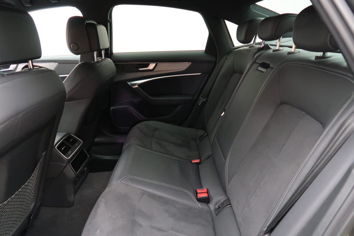 Audi A6 2022 - miniatyr 5