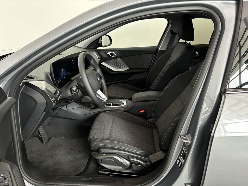 Bild 5 av BMW 120 4,95 ränta M Sport Auto ParkAssist Rattvärme Backkamera