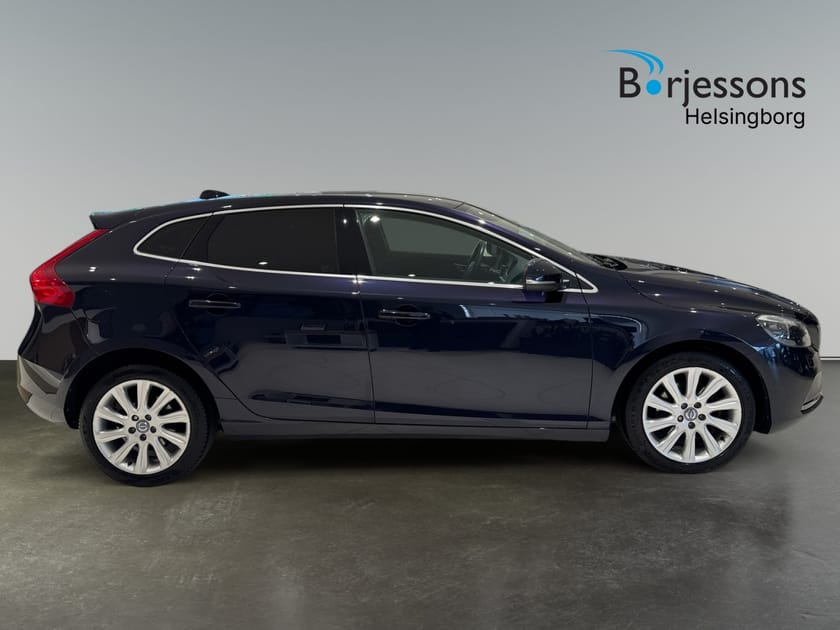 Bild 2 av Volvo V40 D3 MOMENTUM 150HK